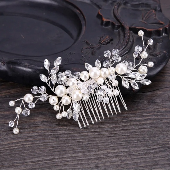 WEDDING CRYSTAL AND PEARLS COMB HEADPIECE, VINE VEIL ACCESSORY BRIDE - Picture 4 of 4